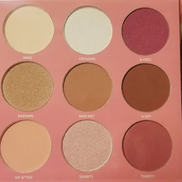 Estate Cosmetics Eyeshadow Palette - Picture 2 of 2